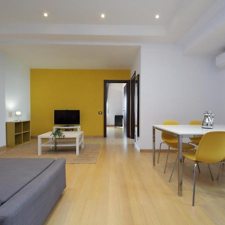 Cozy And Comfy Apartment In Piramide Metro Stop Roma Esterno foto