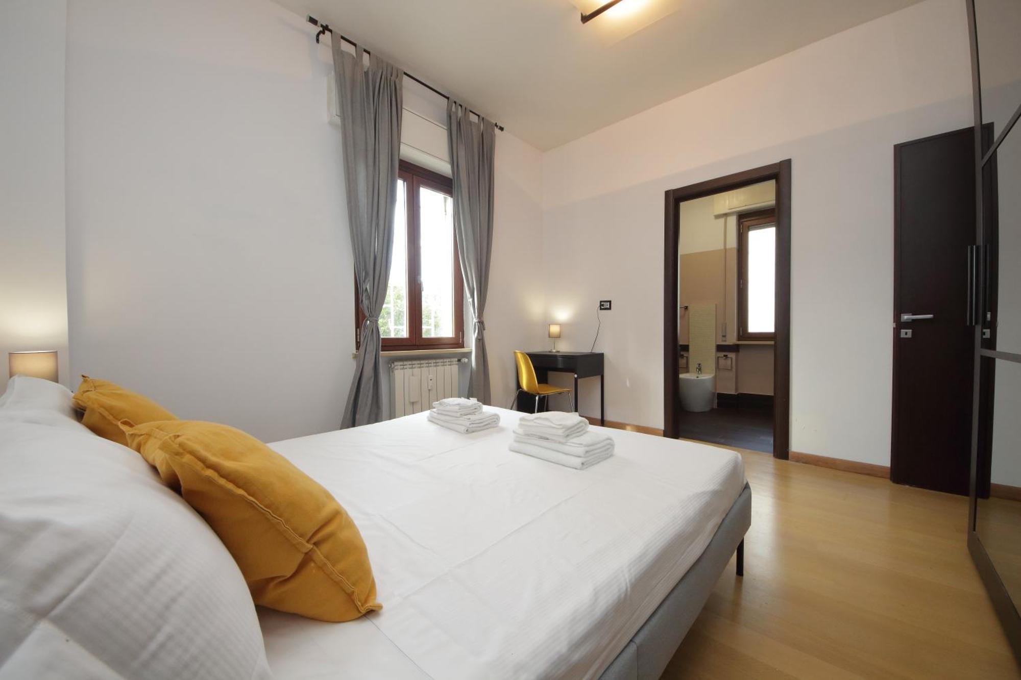 Cozy And Comfy Apartment In Piramide Metro Stop Roma Esterno foto